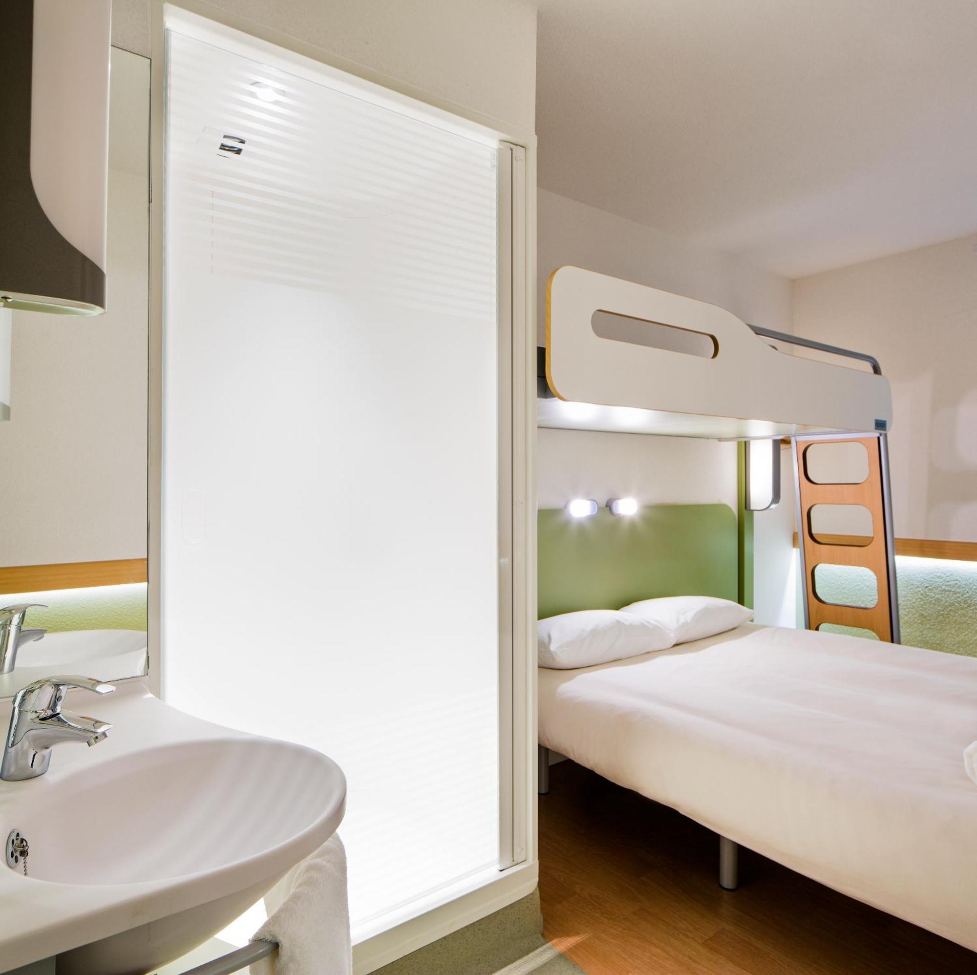 Ibis Budget Augsburg Герстхофен Экстерьер фото